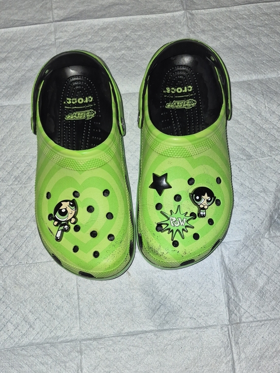 CROCS Shoes - Powerpuff Girl Buttercup Crocs